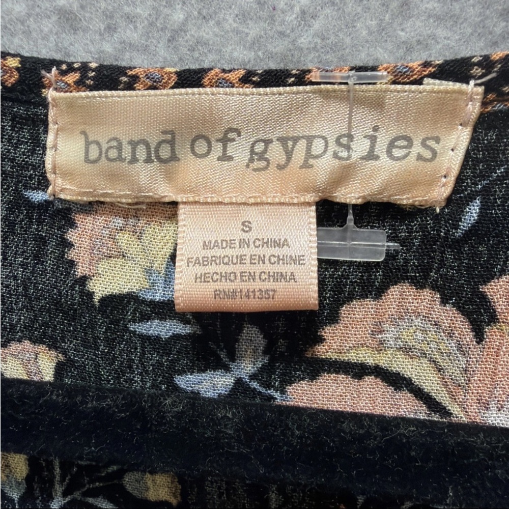 🆕Band of Gypsies Black Floral Tie-Front Crop Ruffle Top Boho Boutique Chic SM - Picture 5 of 8